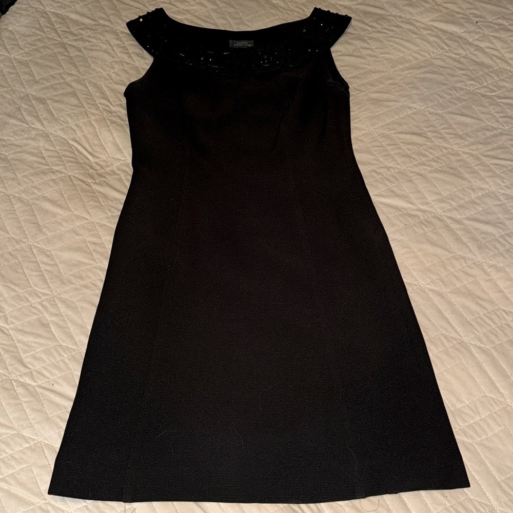 Tahari Black Cocktail Dress Size 10